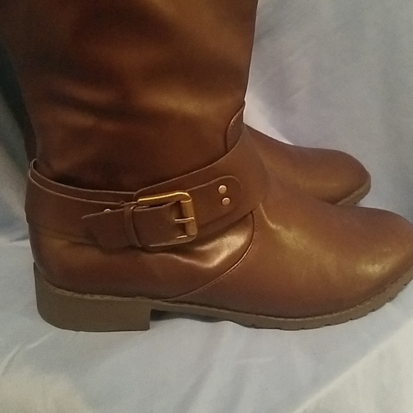 Tall boots!! - Picture 8 of 8